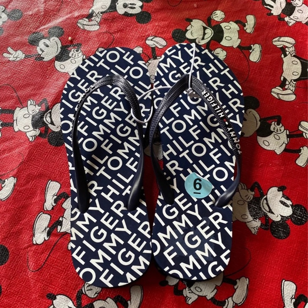 Tommy Hilfiger shoes flip flops